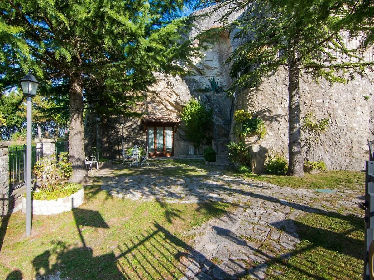Semesterbostad Belvilla By Oyo La Grotta Petrella Guidi